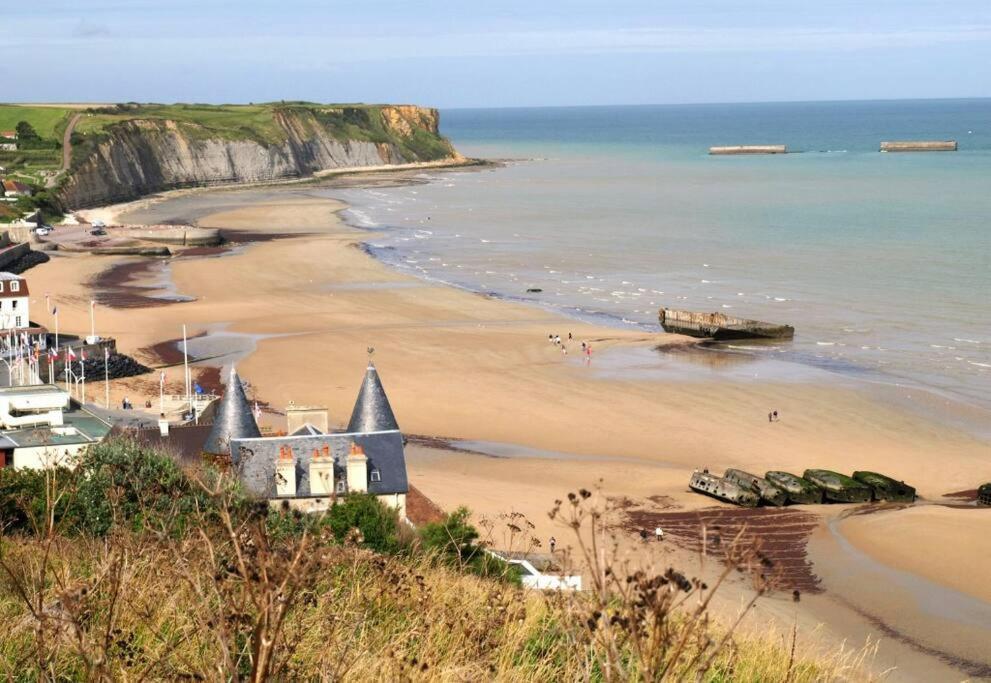 « La Casa Normande » Entre Ville & Plages Esquay-sur-Seulles Exterior photo